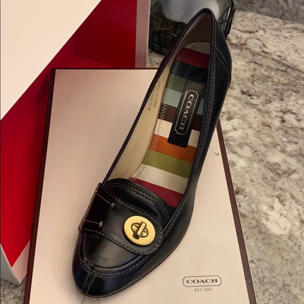 Coach Black leather heels size 71/2